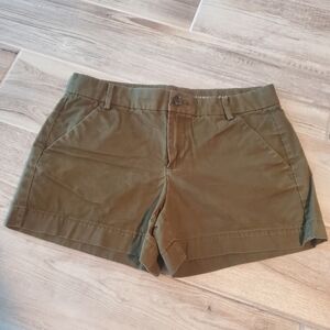 Gap Sunkissed Green Khaki Shorts Size 2